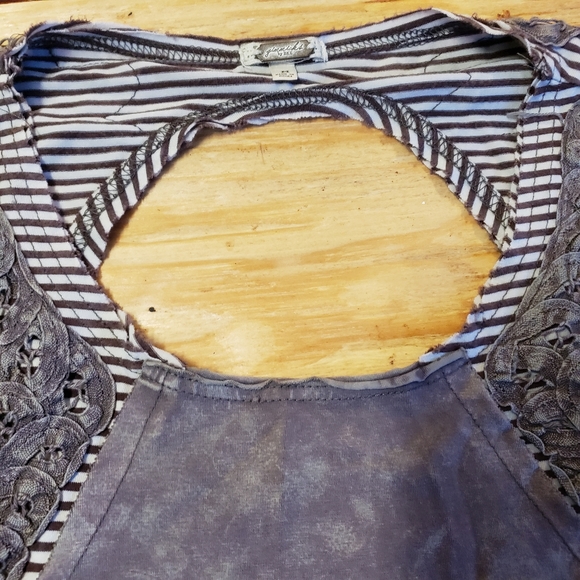 Gimmicks by BKE - Open Back Tank - Picture 4 of 8